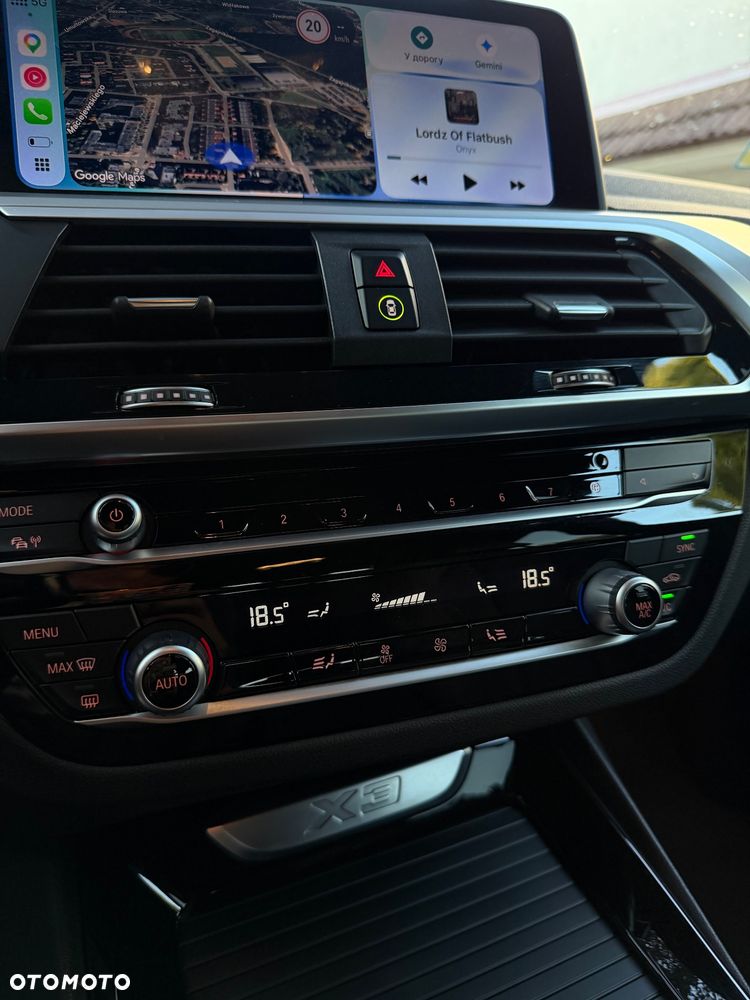 BMW X3 sDrive18d - 17