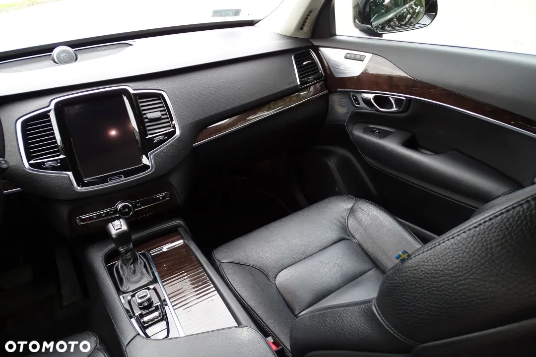 Volvo XC 90 T6 AWD R-Design 7os - 11