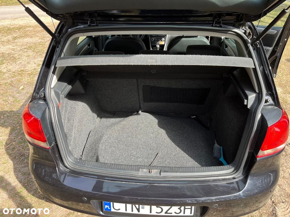 Volkswagen Golf 1.6 TDI DPF Comfortline - 16