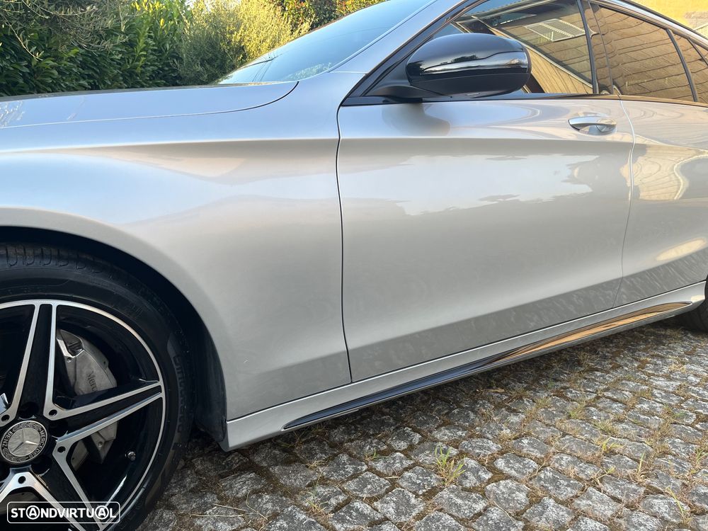 Mercedes-Benz C 300 h AMG Line - 23