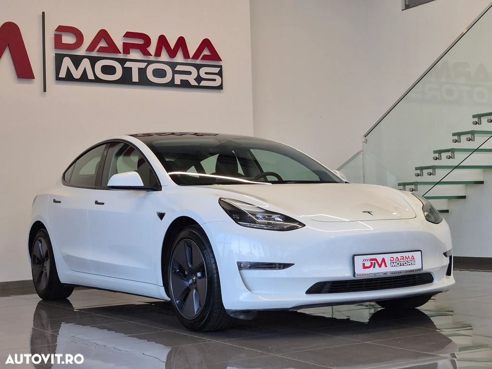 Tesla Model 3 Performance - 3