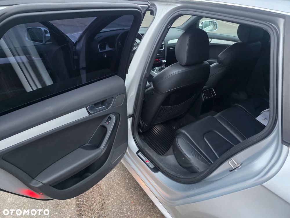 Audi A4 Avant 2.0 TDI DPF quattro S line Sportpaket (plus) - 10