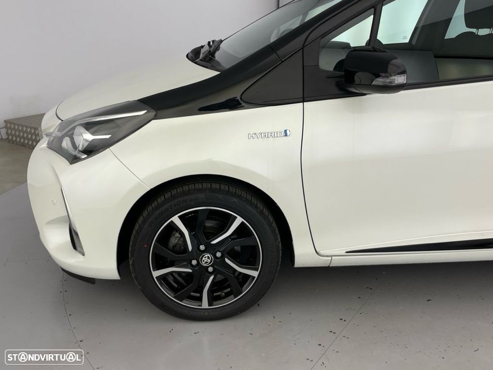 Toyota Yaris 1.5 HSD Square Collec.White - 19