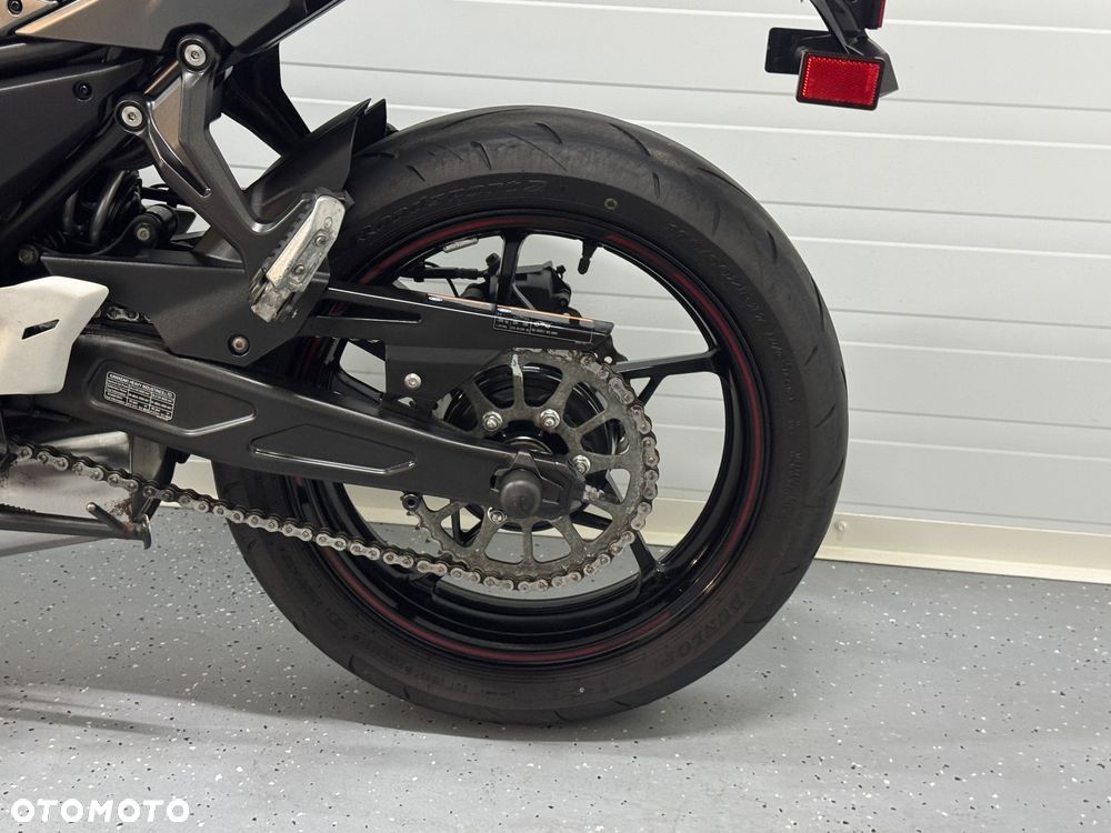 Kawasaki Ninja - 22