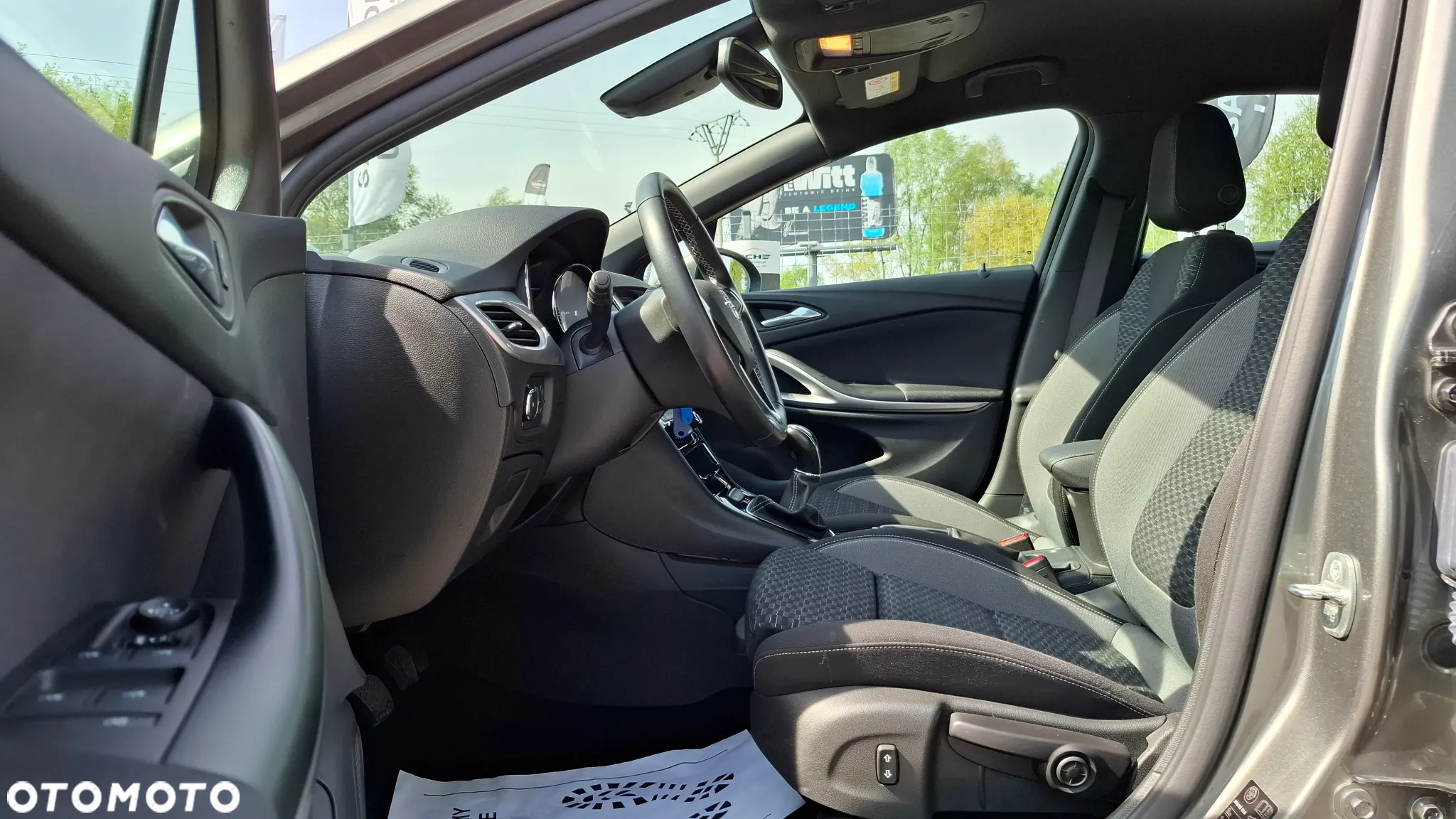 Opel Astra - 11