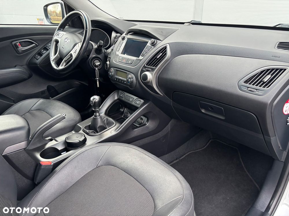 Hyundai ix35 1.6 2WD Fifa World Cup Edition - 31