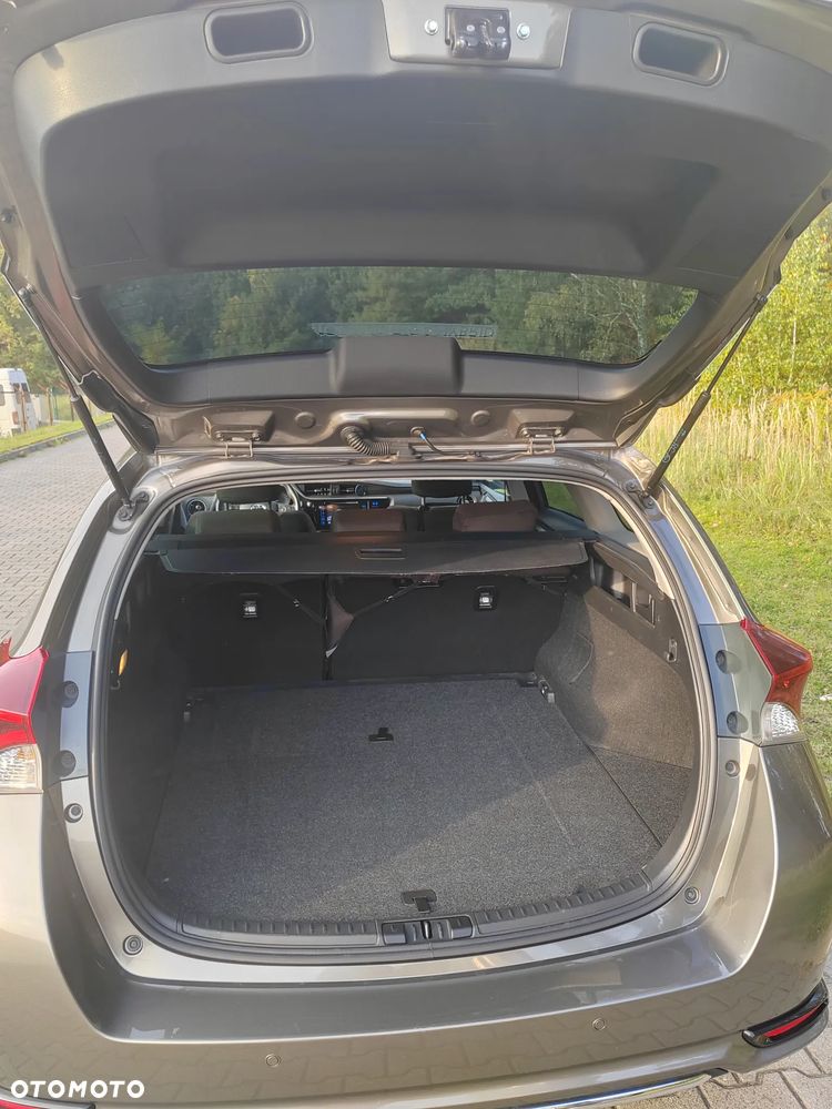 Toyota Auris 2018 photo 5
