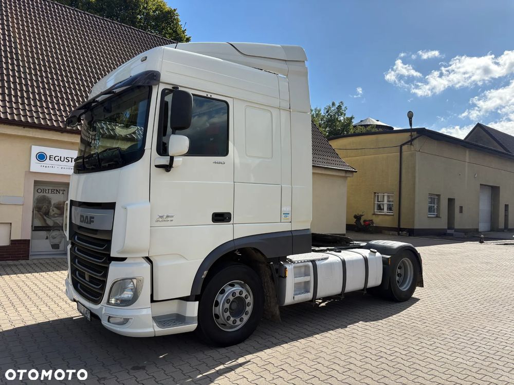 DAF XF 460, 106 - 8