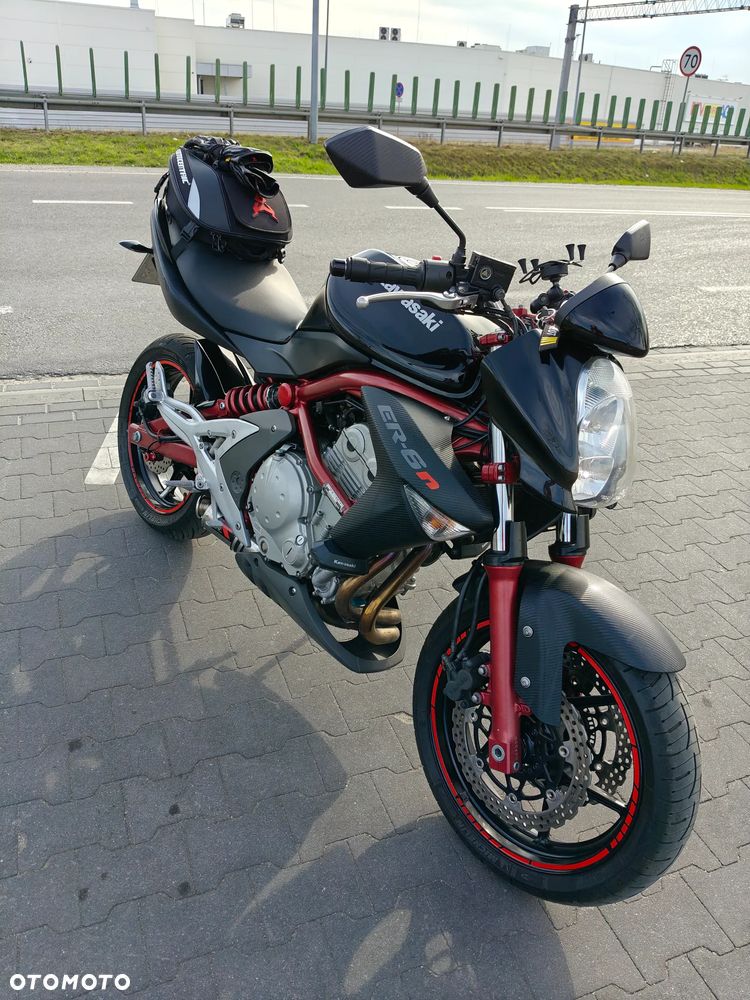 Kawasaki ER - 8