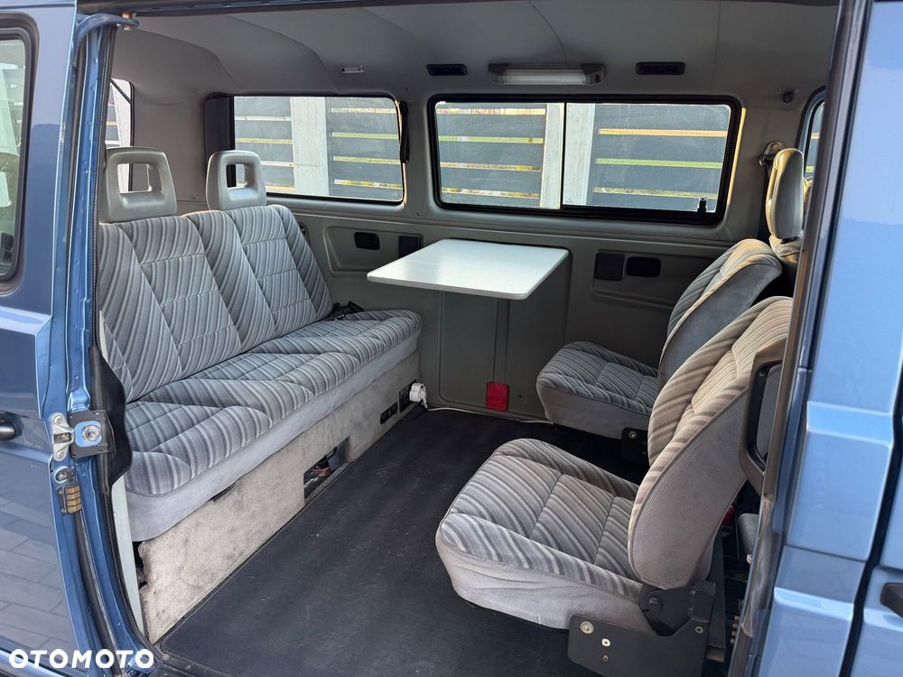 Volkswagen Transporter Blue Star - 21