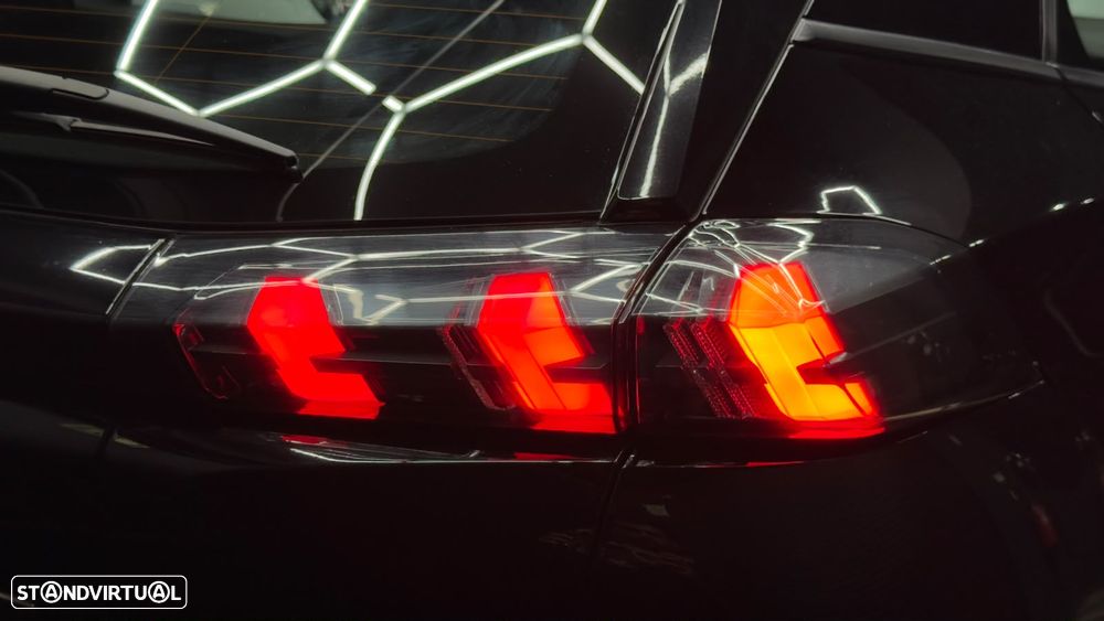 Peugeot e-2008 Active - 10