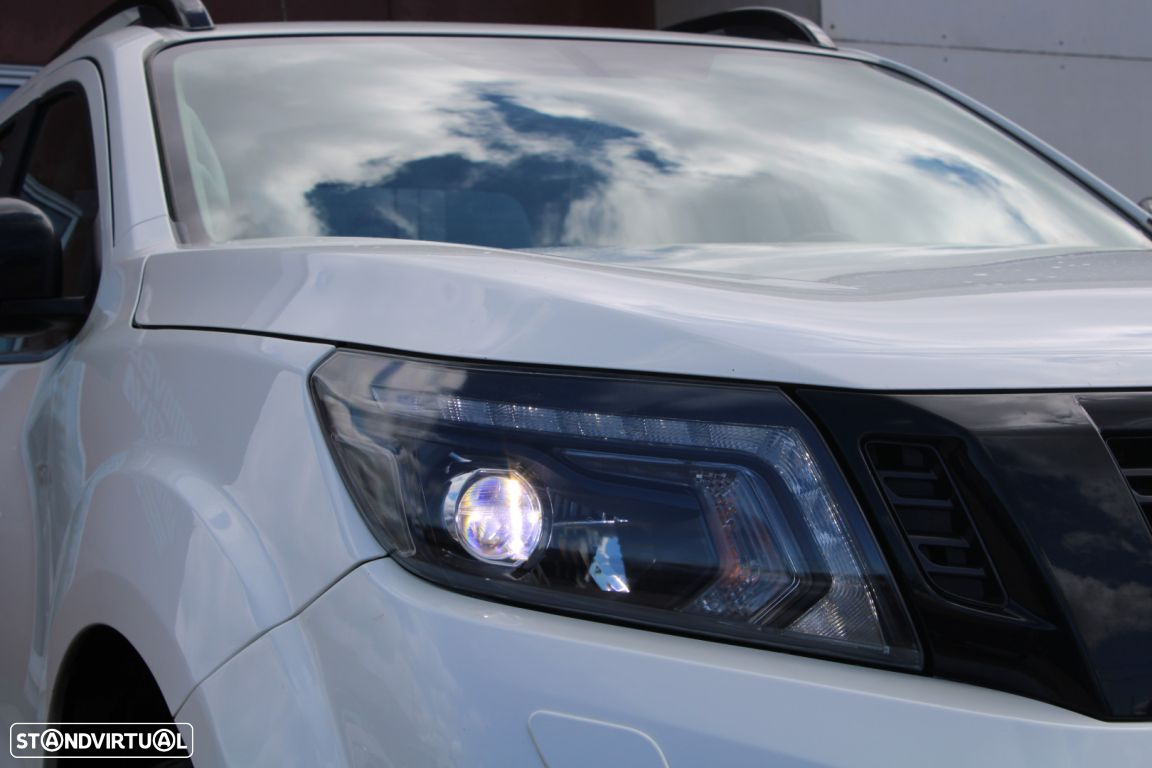Nissan Navara 2.3 dCi CD 4WD N-Connecta Nav - 9