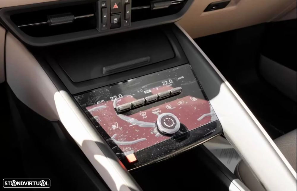 Porsche Macan Electric 4 - 13