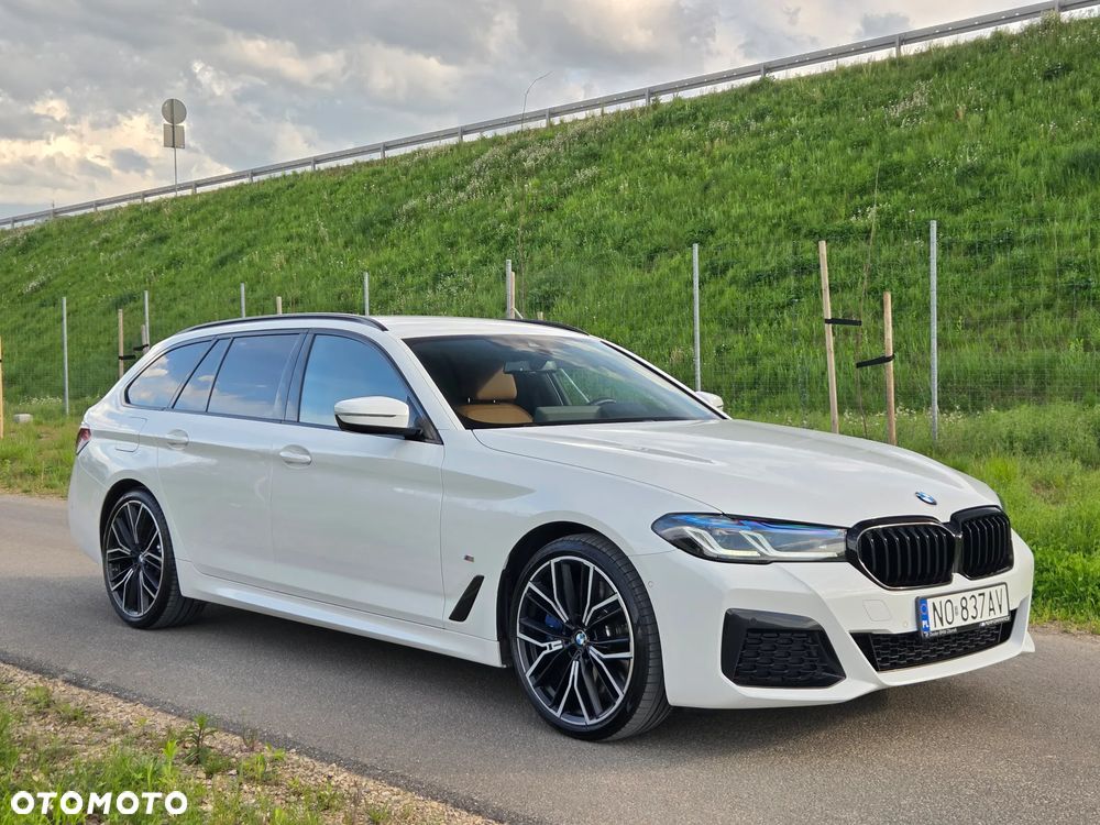 BMW Seria 5 540d xDrive mHEV M Sport sport - 3