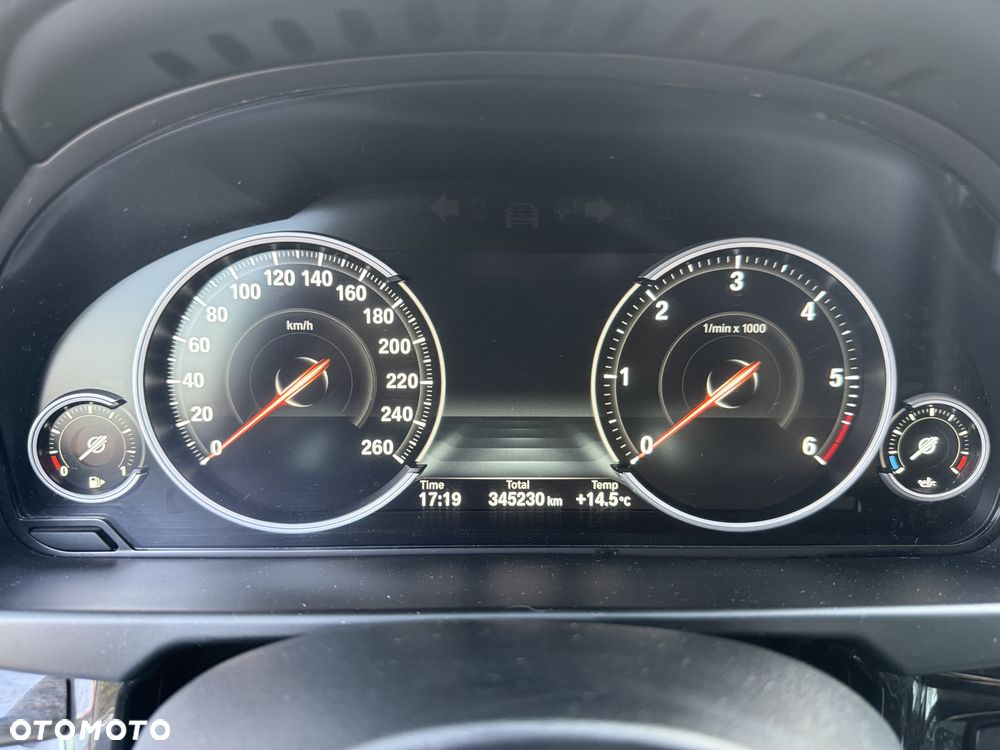 BMW X5 xDrive40d - 10