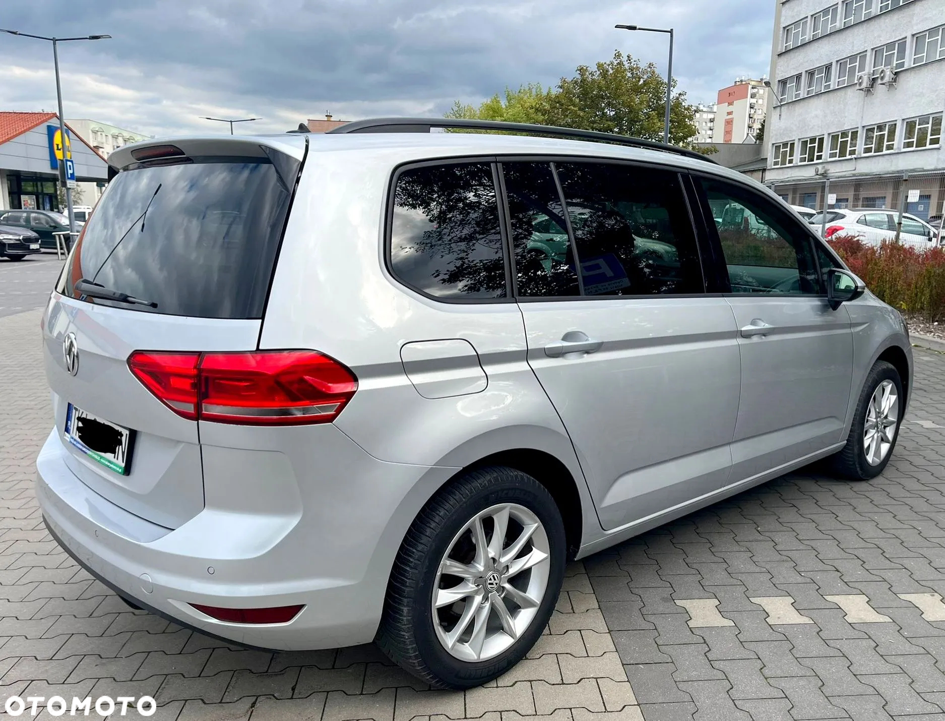 Volkswagen Touran 2.0 TDI BMT Comfortline Plus DSG - 5