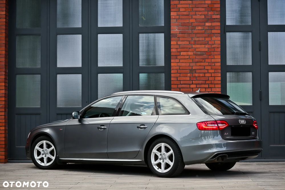 Audi A4 Avant 2.0 TDI DPF quattro S tronic S line Sportpaket - 12