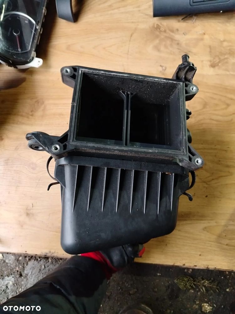 Obudowa filtra powietrza Kia Ceed Hyundai I30  1,4 1,6 28110-2H000 - 5