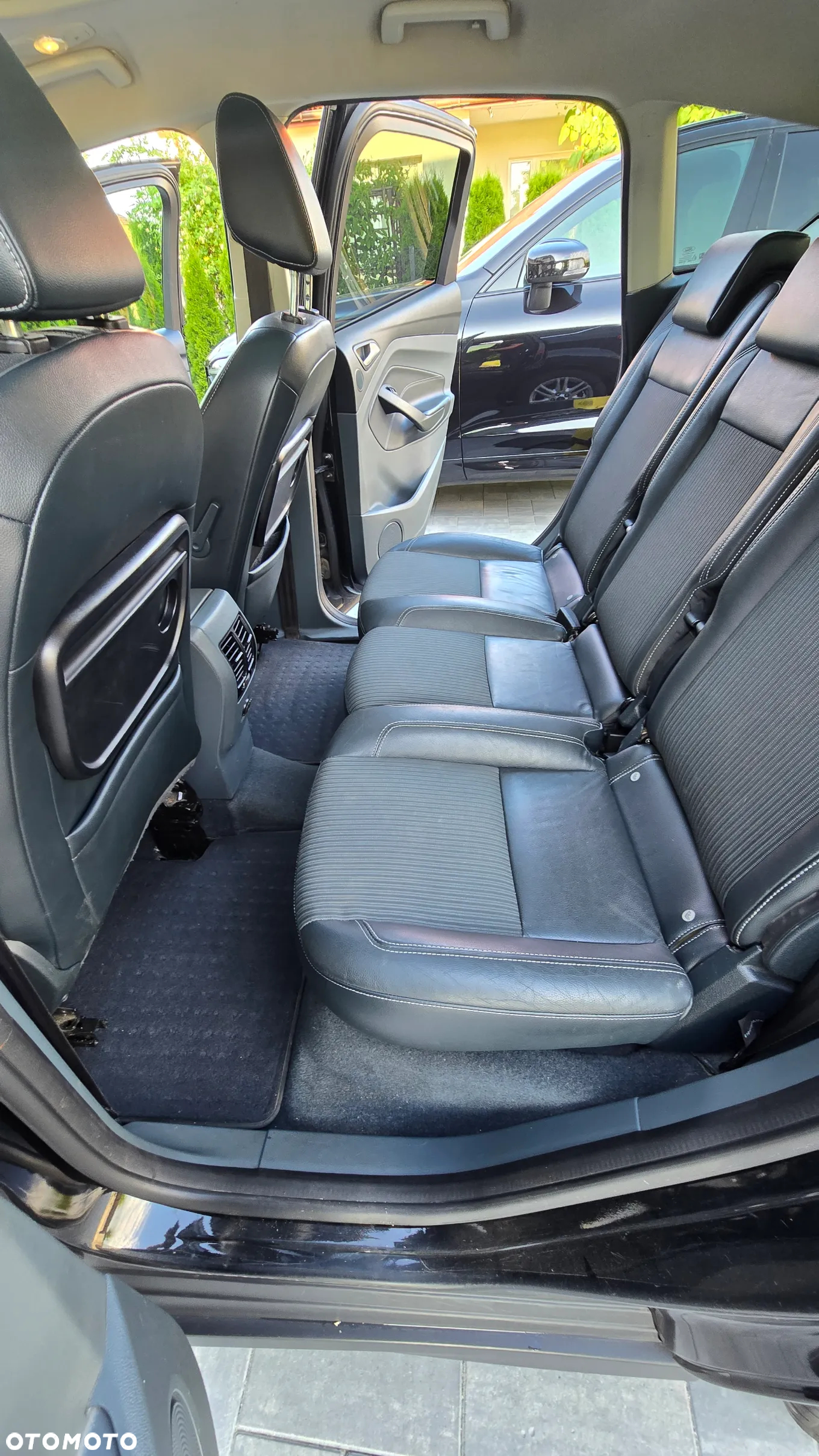 Ford C-MAX 2.0 TDCi Titanium - 24