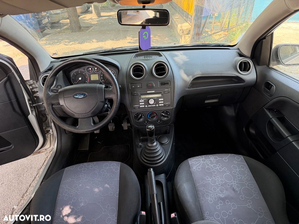 Ford Fiesta 1.4 TDCI Comfort - 7