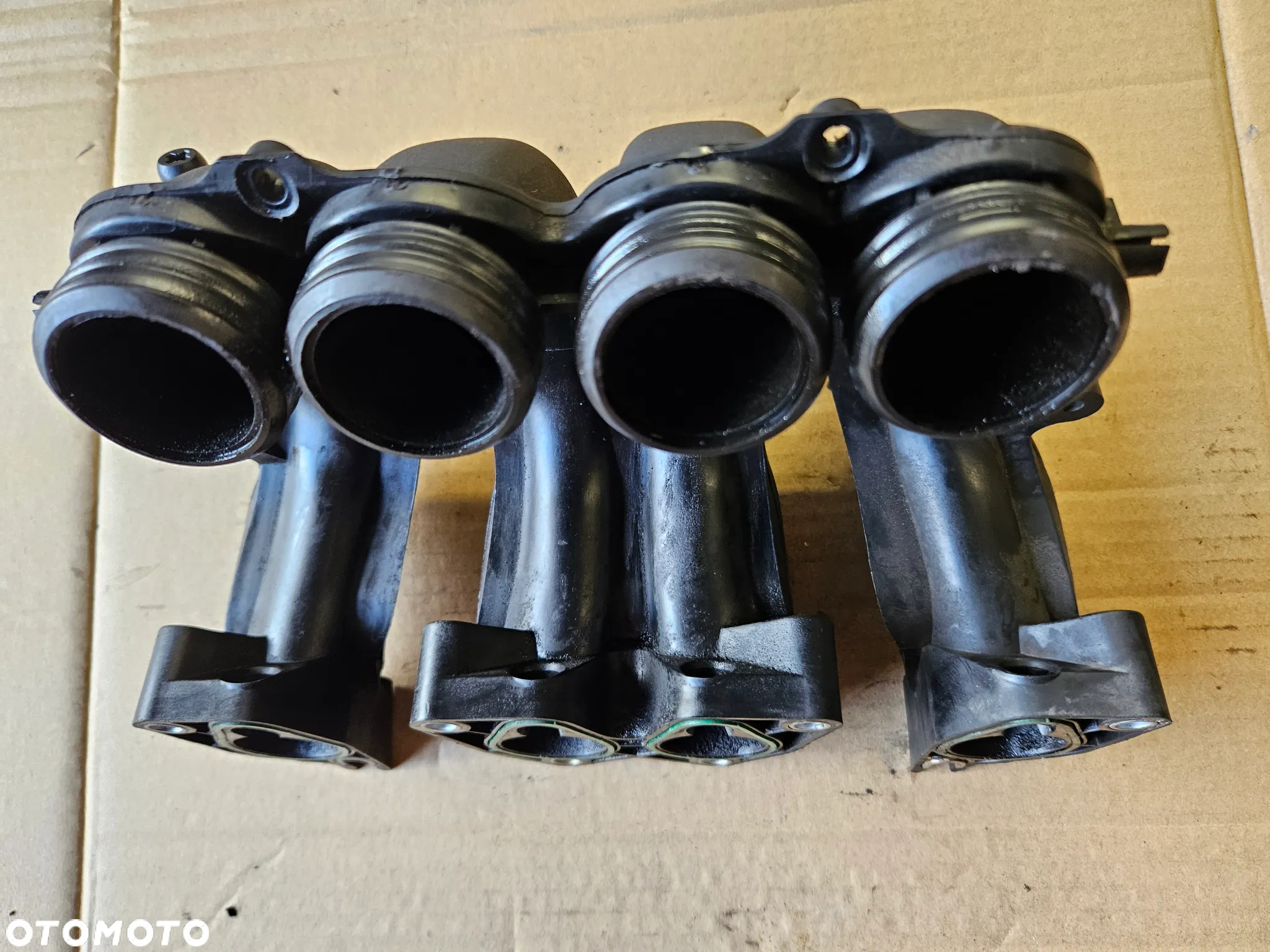 VW Golf Seat Altea Audi A3  1.6 MPI kolektor ssący 06A133206AJ - 2