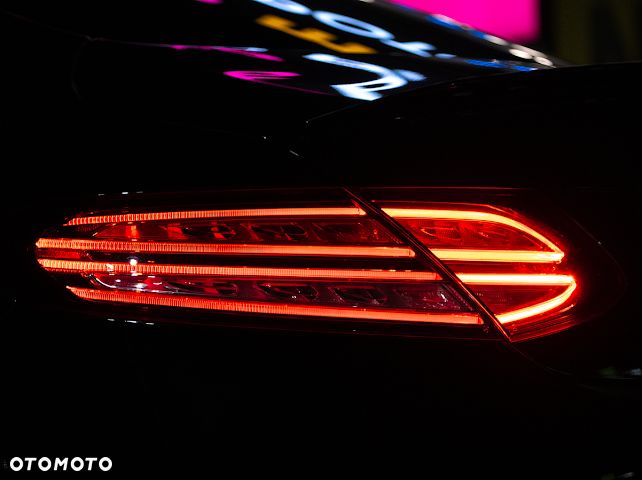 Mercedes-Benz Klasa C 300 d 9G-TRONIC AMG Line - 29