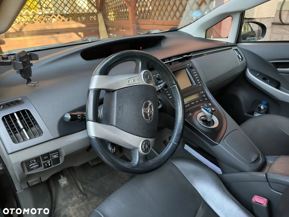 Toyota Prius - 15