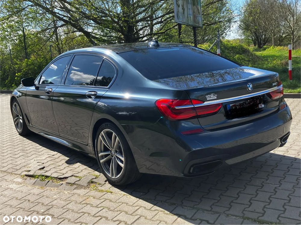 BMW Seria 7 740Li - 5