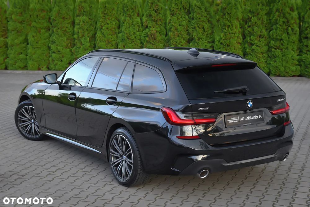 BMW Seria 3 320d xDrive Edition M Sport Shadow - 15