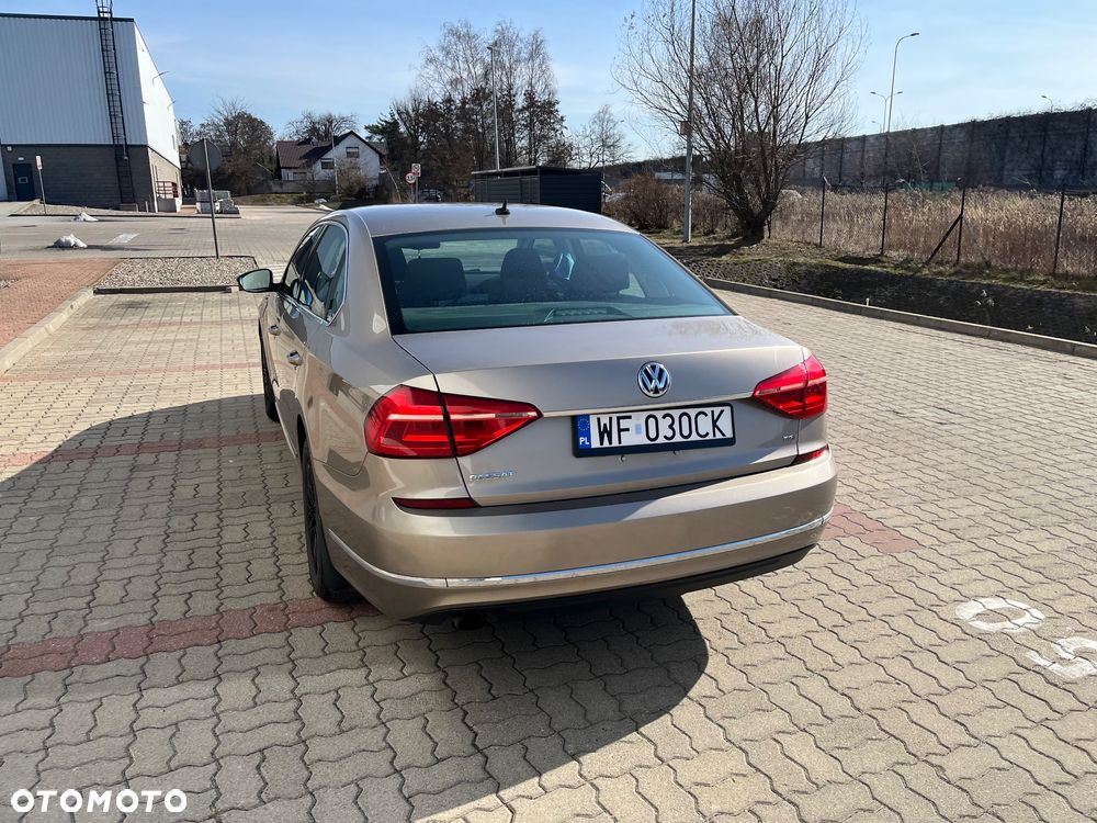 Volkswagen Passat 1.8 TSI (BlueMotion Technology) DSG Comfortline - 9