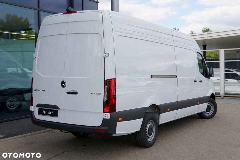 Mercedes-Benz Sprinter - 8