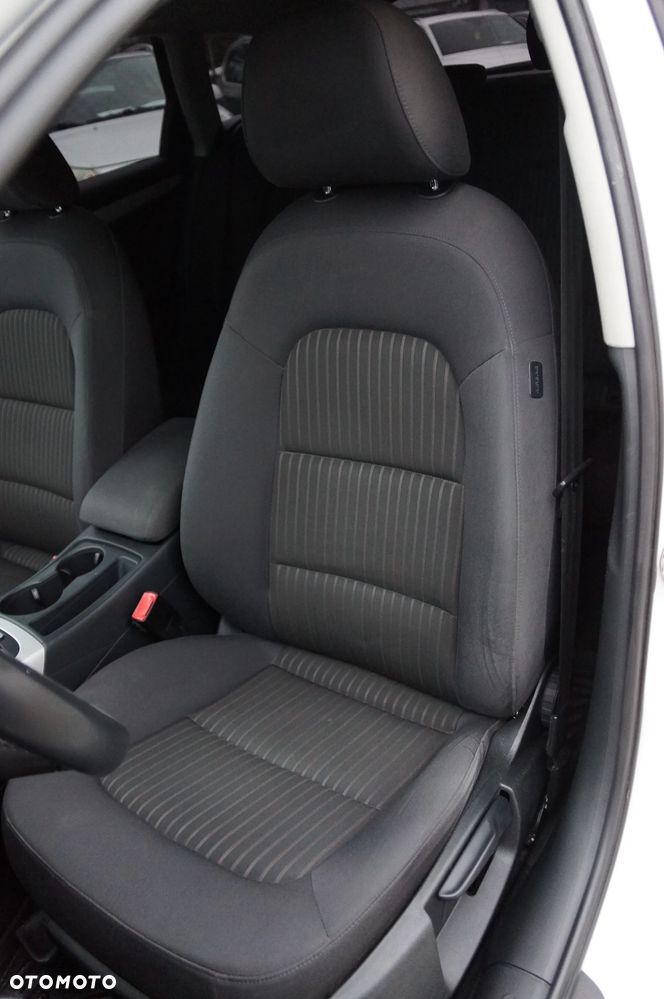 Audi A4 Avant 2.0 TDI clean diesel Quattro - 25