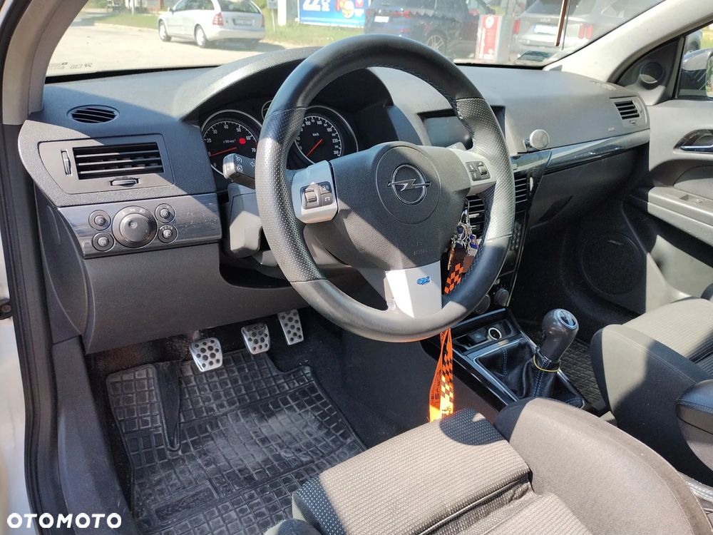 Opel Astra 1.8 Sport - 19