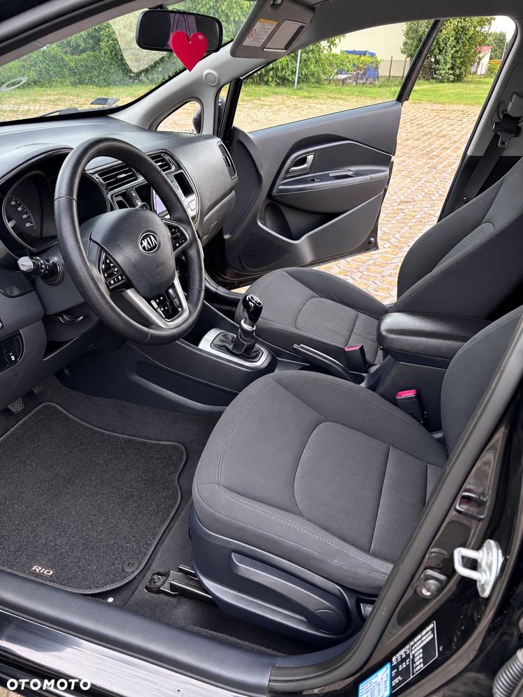 Kia Rio 1.4 M - 6