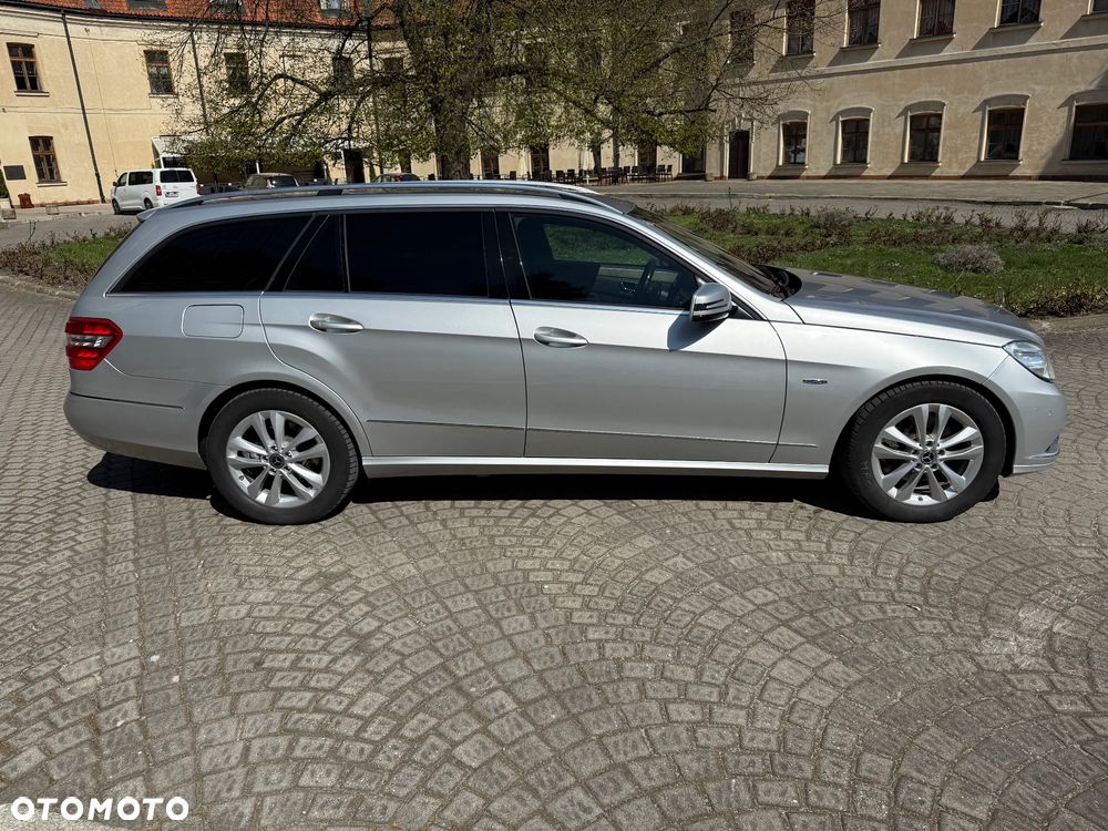 Mercedes-Benz Klasa E 220 CDI DPF BlueEFFICIENCY 7G-TRONIC - 4