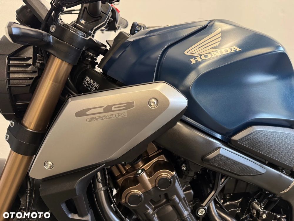 Honda CB - 22