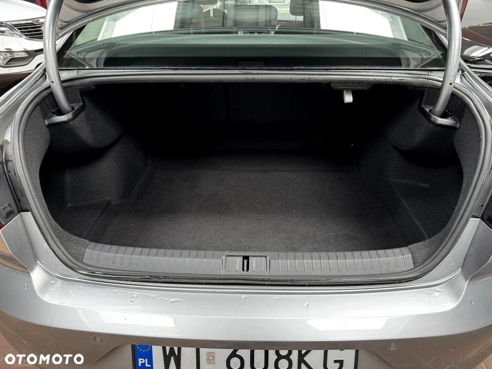 Volkswagen Passat 1.5 TSI EVO Business - 14