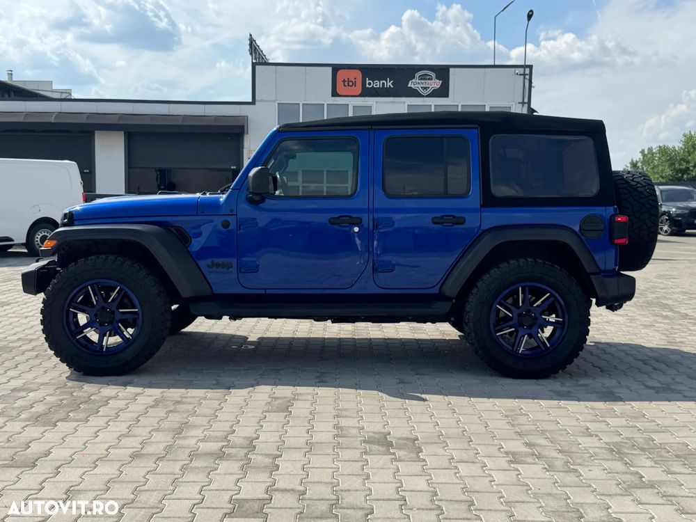 Jeep Wrangler - 4