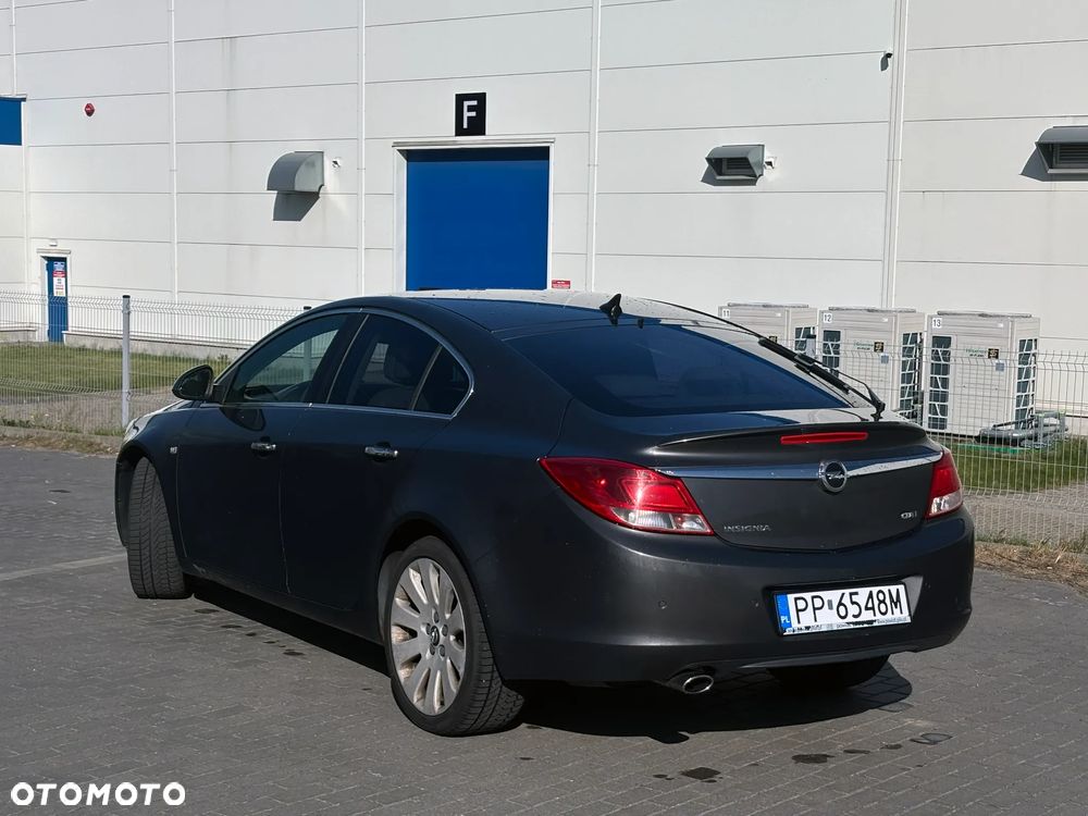 Opel Insignia 2.0 CDTI Cosmo - 3