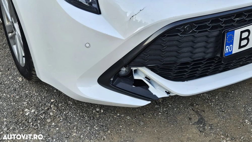 Toyota Corolla 1.8 HSD Active - 9