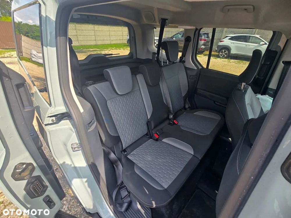 Ford Tourneo Courier ver-1-0-ecoboost-trend - 17