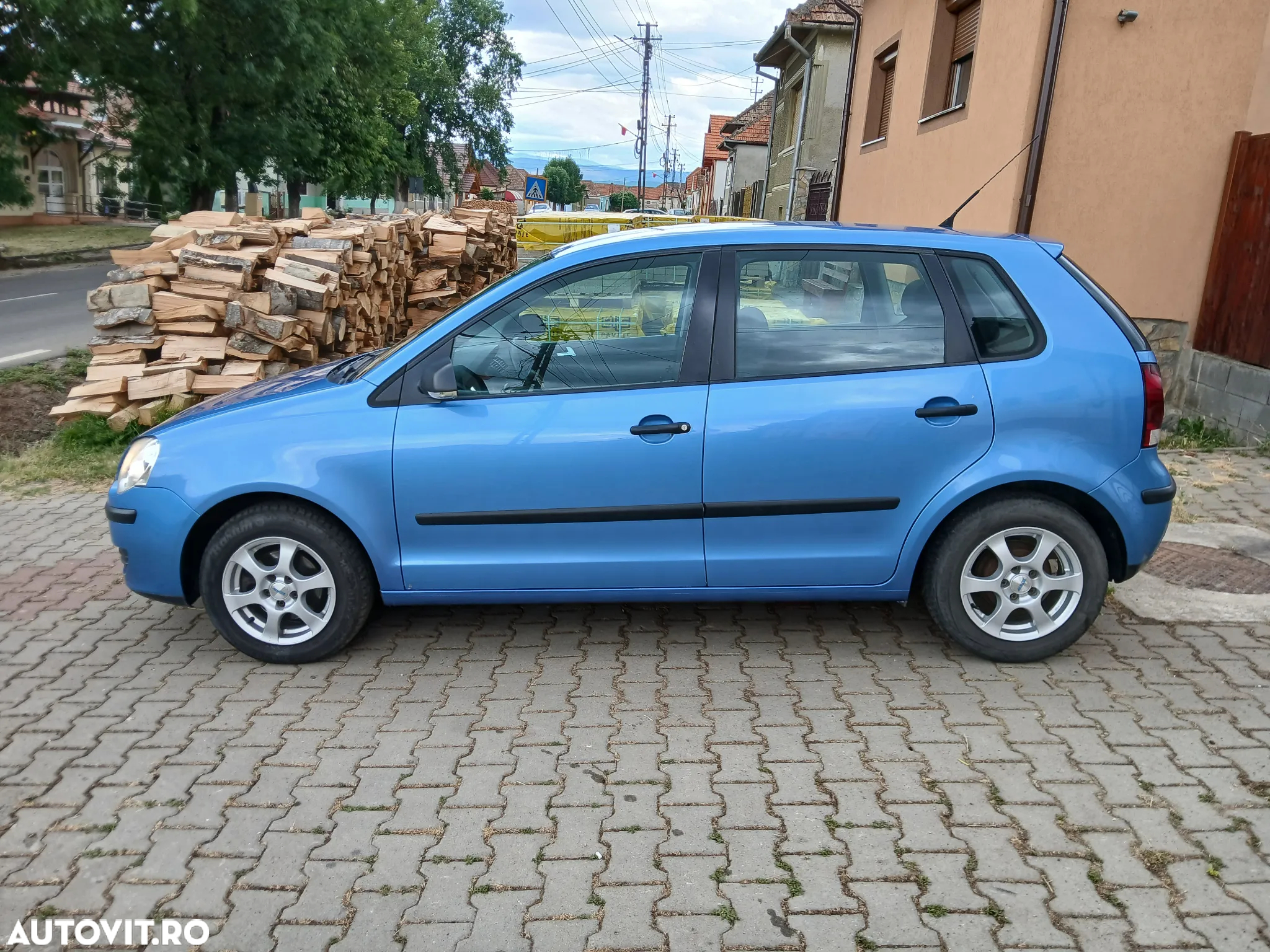 Volkswagen Polo 1.4 Comfortline - 4