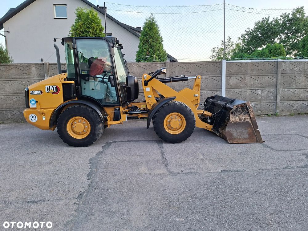 Caterpillar CAT 906 M - 8