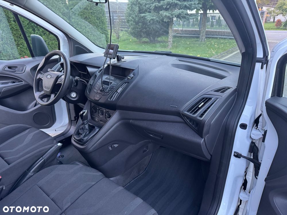 Ford Transit Connect - 23