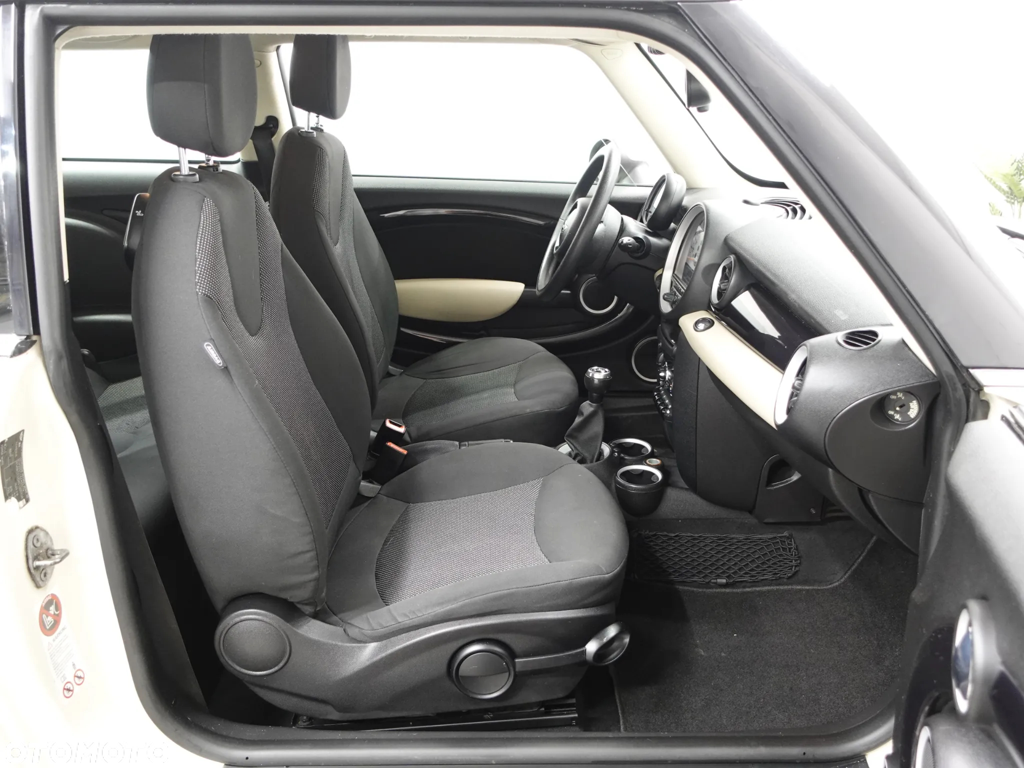 MINI ONE Standard - 25