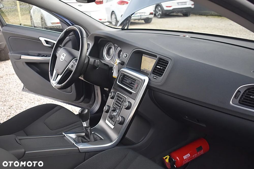 Volvo S60 D3 Momentum - 23