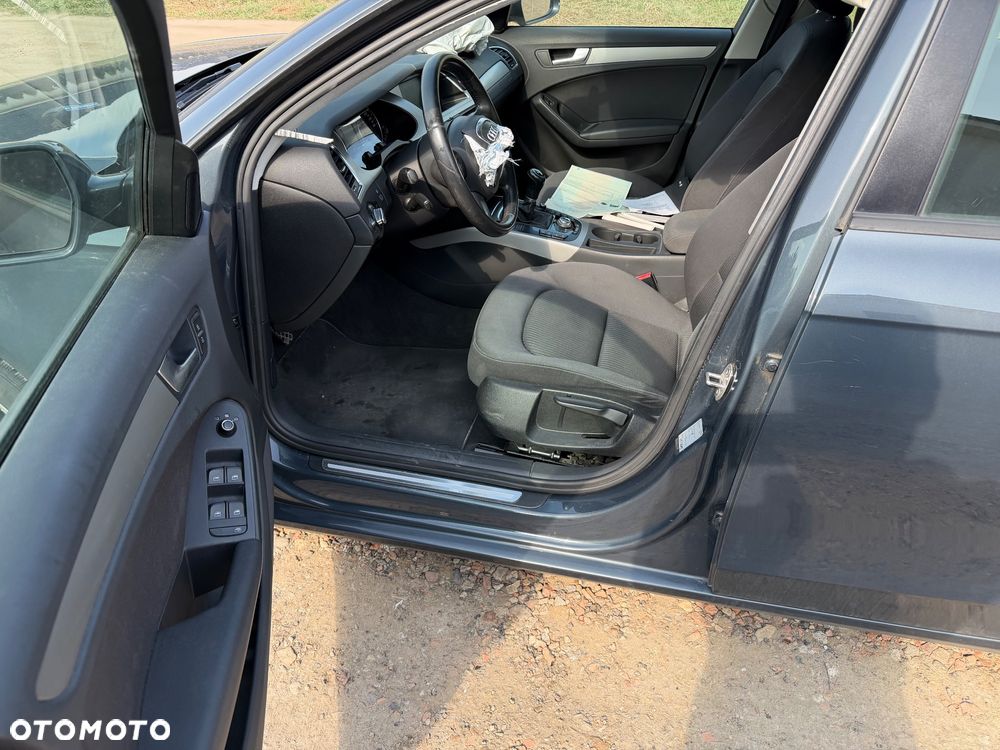 Audi A4 Avant 2.0 TDI DPF Attraction - 30