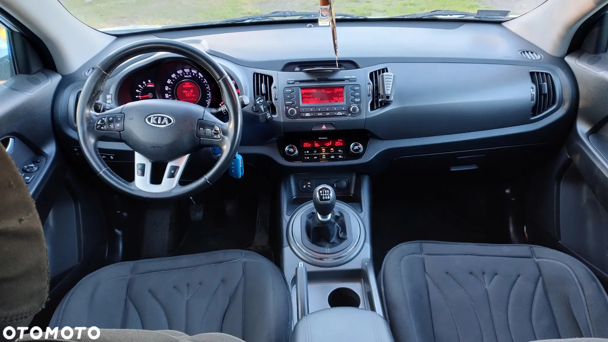 Kia Sportage 1.7 CRDI 2WD Dream-Team Edition - 25