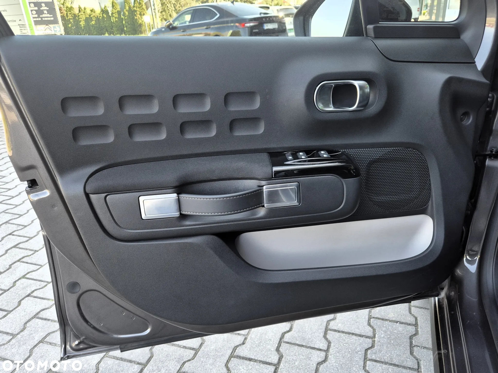 Citroën C3 1.2 PureTech Shine EAT6 - 9