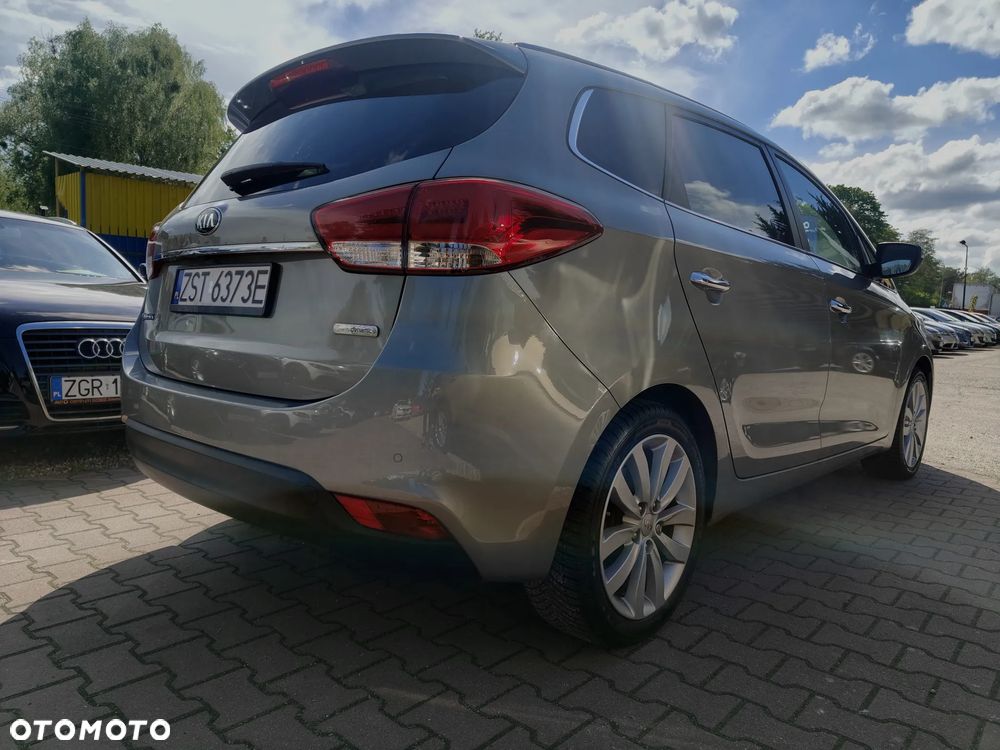 Kia Carens 1.6 GDI Attract - 6